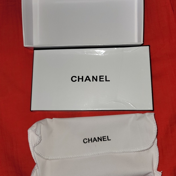 Wallet - Picture 4 of 13